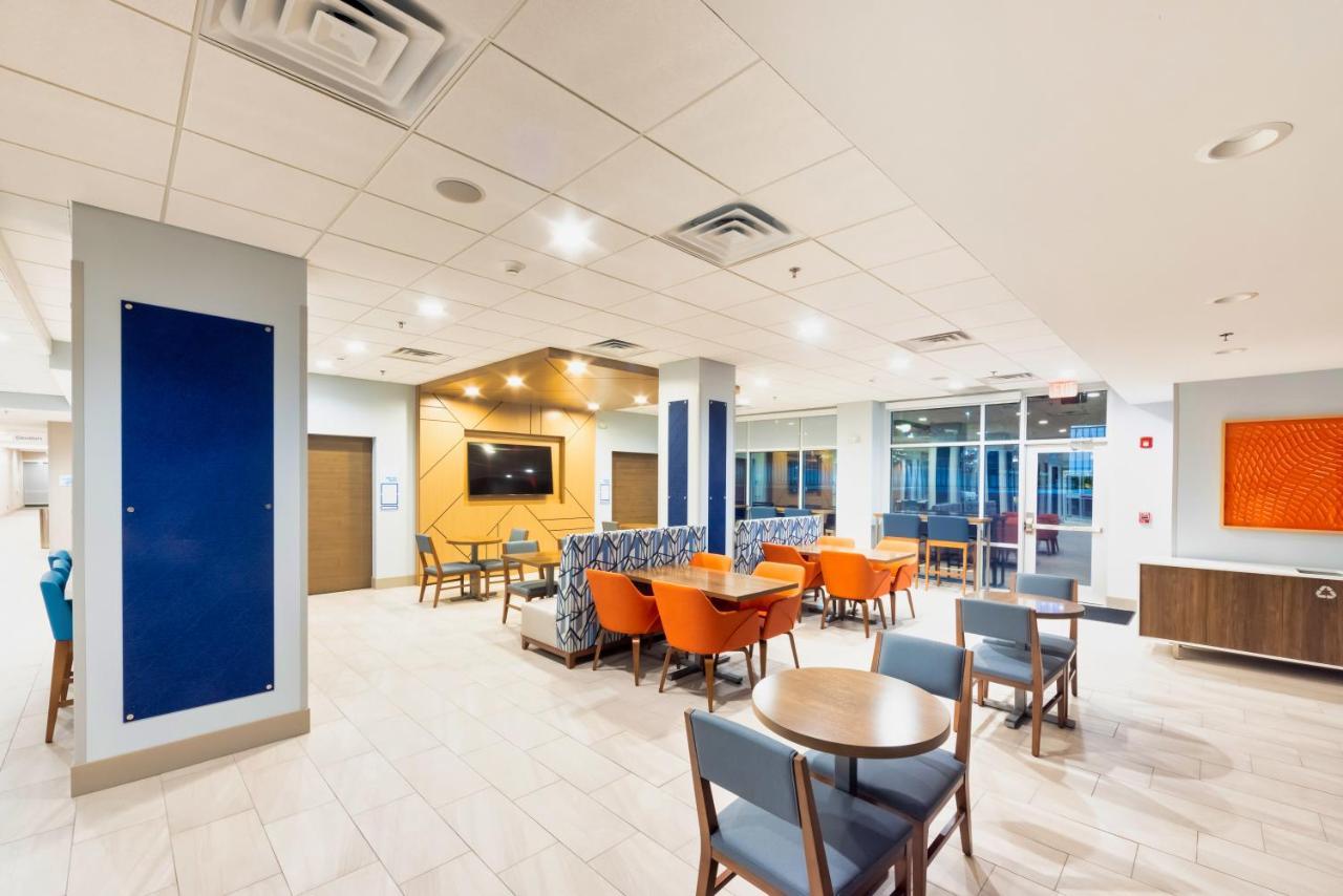 Holiday Inn Express & Suites - Harrisonburg University Area By Ihg Exteriör bild
